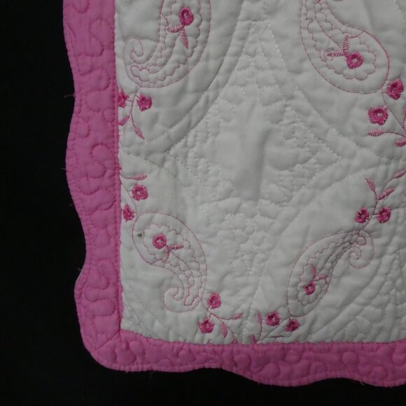 Set Of 2 Vintage Pink and White Floral Embroidered Pillow Covers & Blanket - Picture 9 of 16